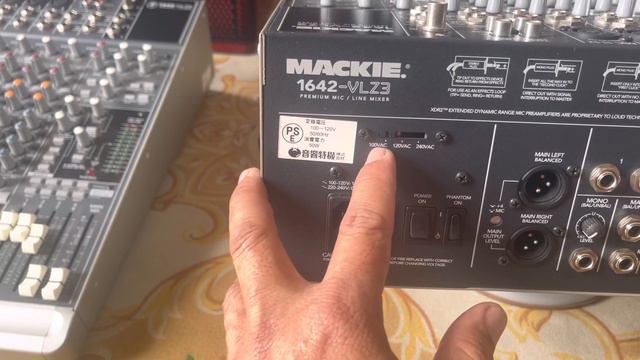 Mixer mackie 1642 vlz3 hàng bãi Mỹ đã về đẹp như mới смотреть онлайн
