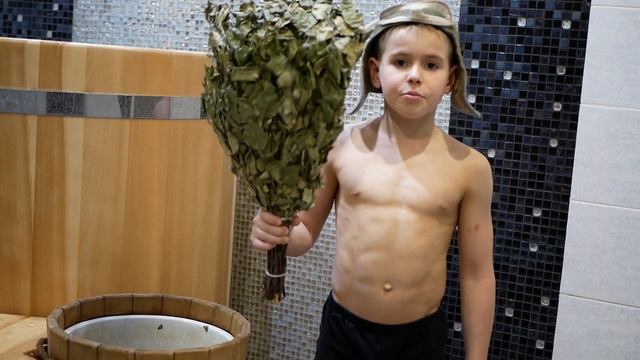 С ЛЕГКИМ ПАРОМ ИЛИ ТРАДИЦИЯ ХОДИТЬ В БАНЮ! смотреть онлайн