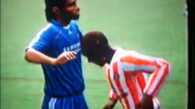 Drogba Headbutted FIFA 08 смотреть онлайн