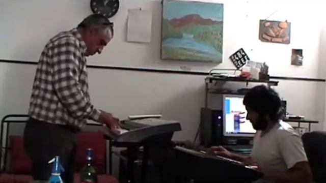 Enyando. tecladistas improvisando....otra vez. Canon PowerShot A3100 IS смотреть онлайн