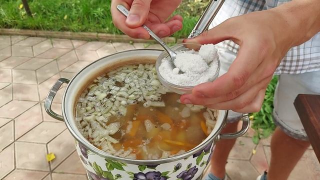 СУП с ФРИКАДЕЛЬКАМИ и ГАЛУШКАМИ. Самый БЫСТРЫЙ и ВКУСНЫЙ суп. Раз Два и ГОТОВО! смотреть онлайн