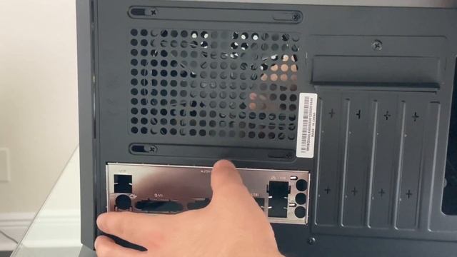 Amazing Value! NO GPU $300 Gaming PC Build 2021 Ryzen 3 3200g смотреть онлайн