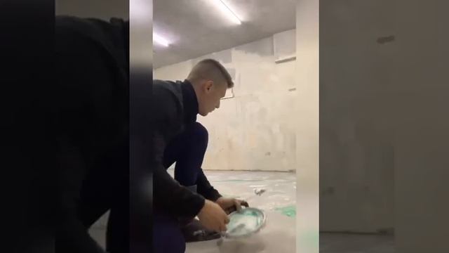 Монтаж полимерного пола