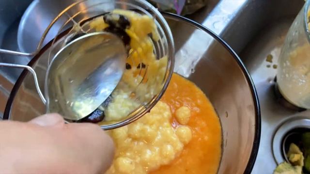 Paw Paw: How to Separate Seeds (The Easy Way!) смотреть онлайн