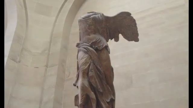 Travel: Louvre museum in Paris, France смотреть онлайн