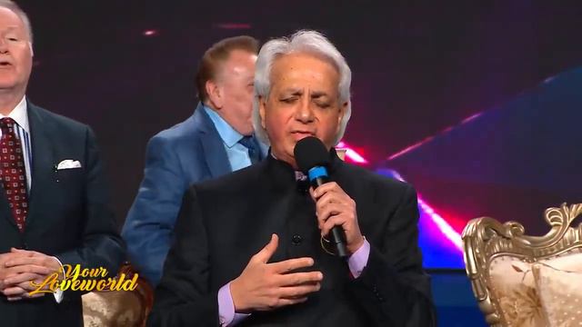 PASTOR BENNY HINN, DR RICHARD ROBERTS, DR MIKE SMALLEY, BISHOP JAMES PANE & OTHERS WORSHIP THE LORD смотреть онлайн