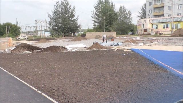 г Ачинск Здесь будет сквер ЮВР 08 08 21г Автор видео Елена Цыганова смотреть онлайн