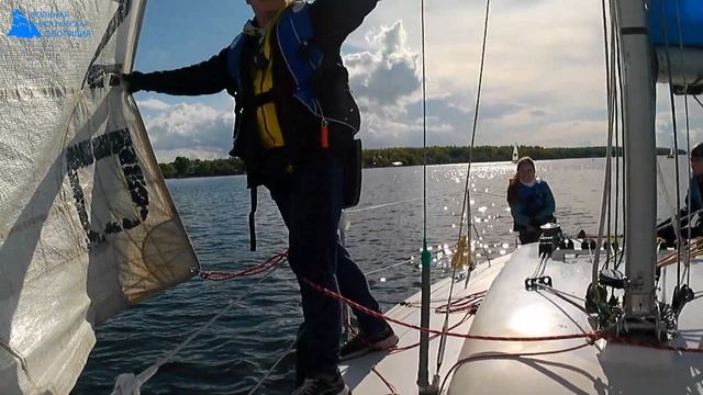 Прогулка под парусом смотреть онлайн