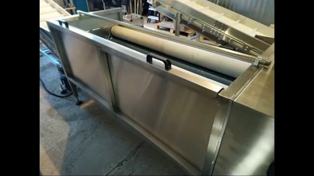 Машина чистки и мойки овощей с отводящим транспортером смотреть онлайн