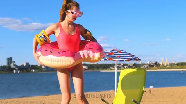 HOW TO SNEAK SNACKS EVERYWHERE? FUN FOOD HACKS AND TRICKS