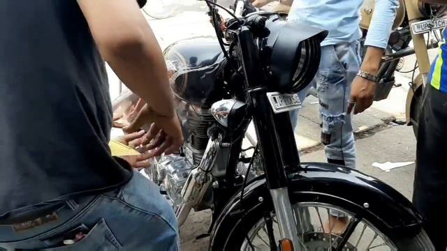 Royal Enfield Lamination | PPF | Standard 350 | Royal Enfield | Rs ? | Bullet Rani | смотреть онлайн