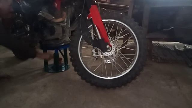 Подставка под мотоцикл смотреть онлайн