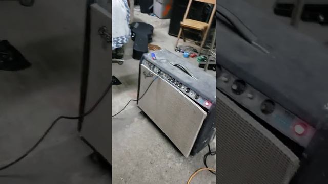 Fender twin reverb in a mystery box! смотреть онлайн