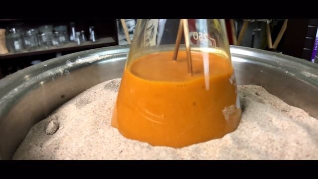Making Ferric Chloride - FeCl3 (Pirate Crystals Ep. 2) смотреть онлайн