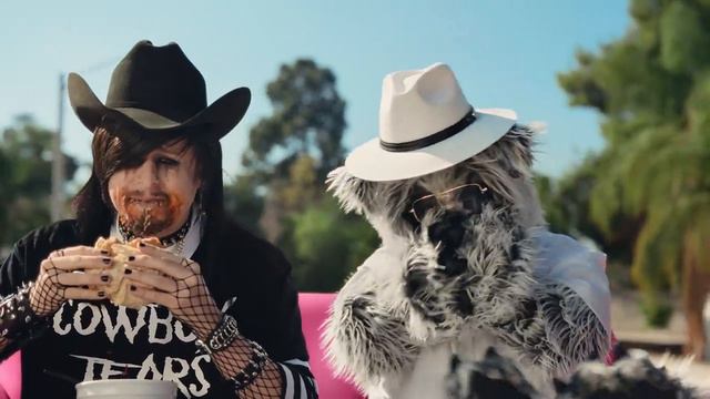 Oliver Tree - Freaks & Geeks [Music Video].mp4 смотреть онлайн