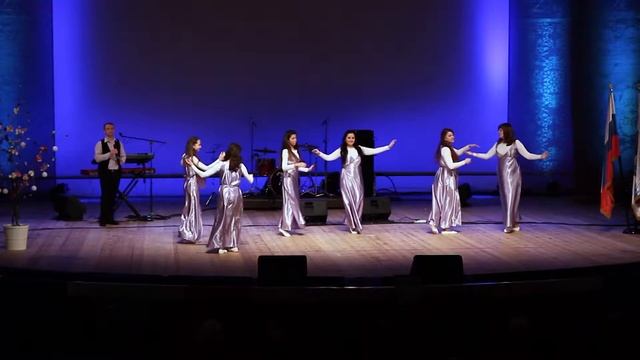 Танец. Медленный смотреть онлайн