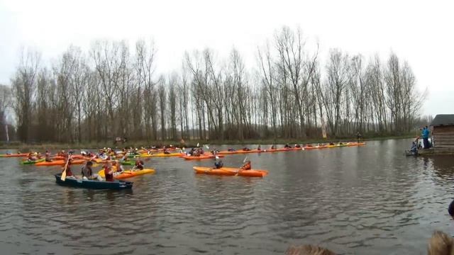 The longest kayak - 96.40 mtr / 316.27 ft - Guinness Book of World Records смотреть онлайн