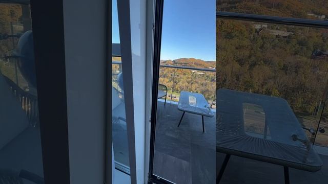 СОВРЕМЕННАЯ КВАРТИРА ДЛЯ СЕМЬИ С НЕСТАНДАРТНОЙ ПЛАНИРОВКОЙ | Дизайн интерьера во Владивостоке, 80 м смотреть онлайн