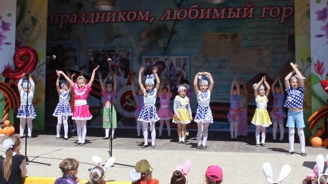 Ну, где же ручки, ну, где же ваши ручки? Парк КиО им. М. Горького. Таганрог. 2015-05-09 смотреть онлайн