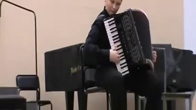 М. Товпеко Парафраз на тему песни "Ой, при лужке", исполняет Павел Бекарев, 13 лет смотреть онлайн