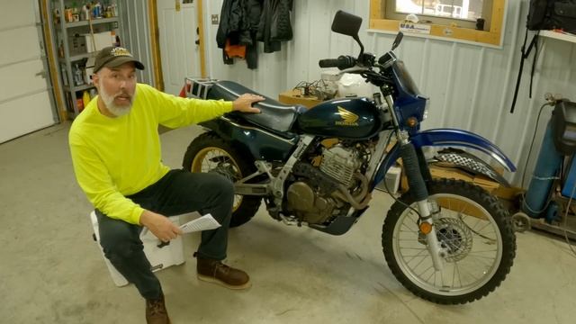 Which is better, the Honda NX 650 vs XR 650L ? | Vintage Dual Sport Spec Comparison смотреть онлайн
