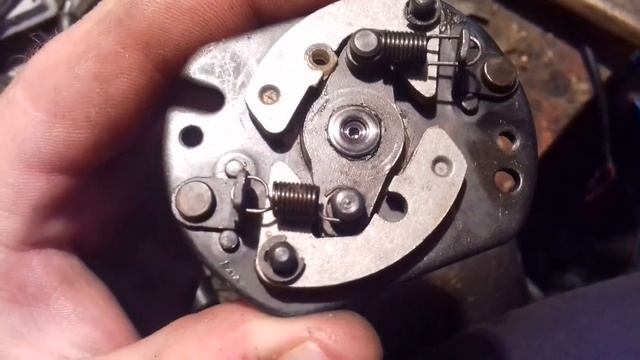 Одна из редких поломок трамблера ВАЗ Классика. смотреть онлайн