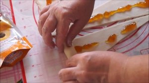 БУЛОЧКИ ИЗ СЛОЕНОГО ТЕСТА С ДЖЕМОМ