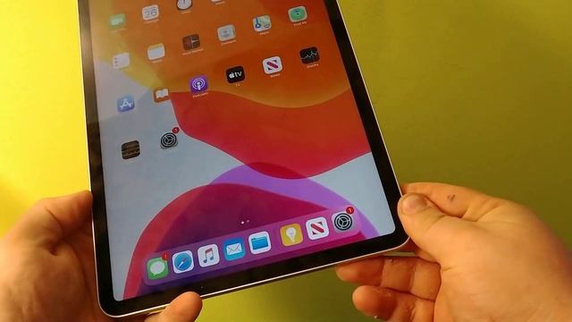 iPad Pro 2020 screen issue ...during bend and pressure on it смотреть онлайн