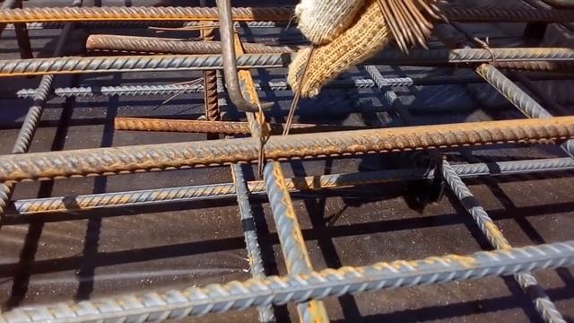 Вязка арматуры крючком 10 советов Как быстро и правильно вязать арматуру своими руками смотреть онлайн