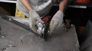 Кошу траву обычной болгаркой. Как легко расправиться с бурьяном. Простой Триммер из болгарки