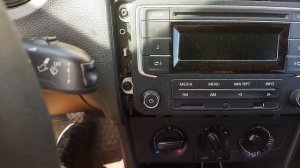 Замена магнитолы поло