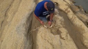 Рыбалка на паук и Кастинговую сеть под огромным водопадом