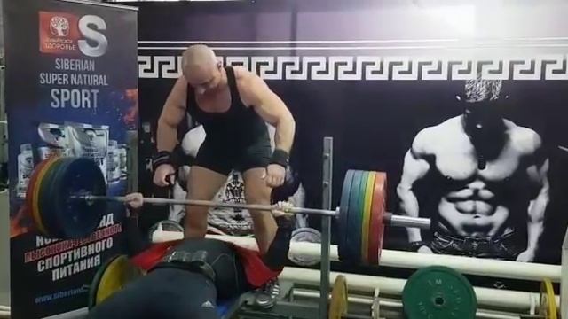 Жим лежа 200 кг на 2 смотреть онлайн