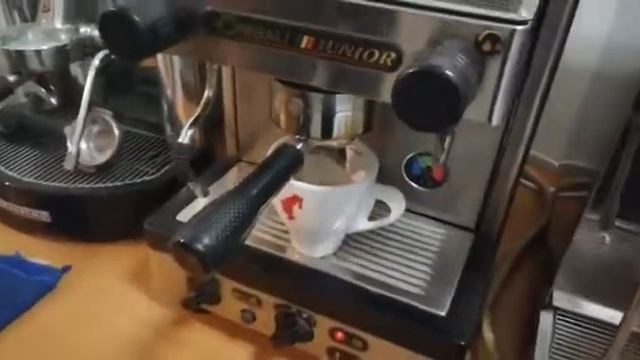 La Cimbali M1 Junior часть 1 смотреть онлайн
