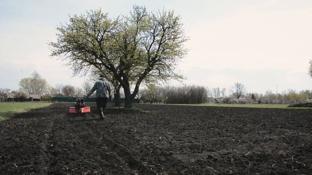Мотоблок Ока с дополнительными фрезами!!! Идеальный вариант для огорода!! смотреть онлайн