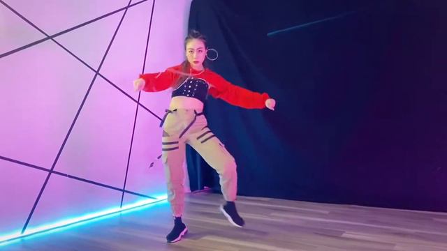 Blackway & Black Caviar - What's Up Danger/ Vk Nguyen Choreography