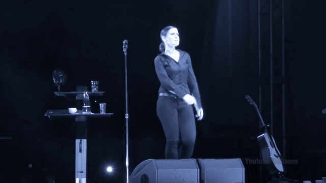 Alison Moyet (Yazoo) - Don't Go (Live in Berlin Feb 18, 2015) смотреть онлайн