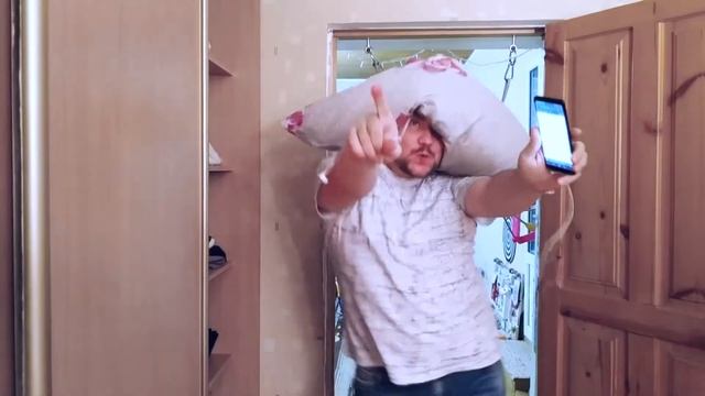 Как записать песню дома на телефон и наушники смотреть онлайн