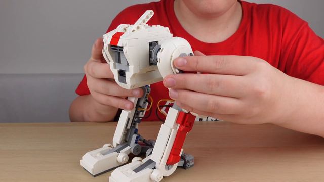 LEGO STAR WARS 75335 BD-1 смотреть онлайн