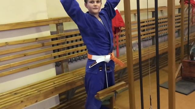Получил травму.Завязываю со спортом? смотреть онлайн