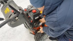 Снегоуборщик husqvarna st268ep