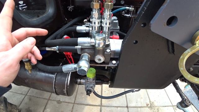 Установка болгарского распределителя и джойстика на МТЗ