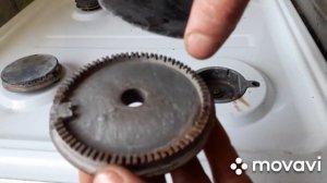 пыхтит газ, загорается под канфоркой газ, горелкой, ремонт газовой плиты. плита грето