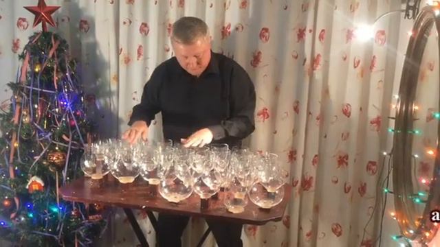 Константин Белоглазов игра на бокалах смотреть онлайн