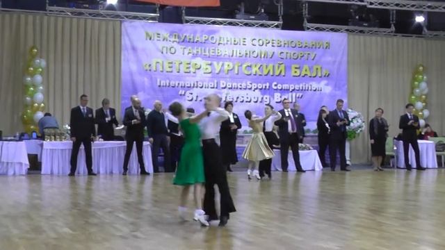 Медленный вальс Дети-2+1 Е класс 6 танцев 1/2 смотреть онлайн