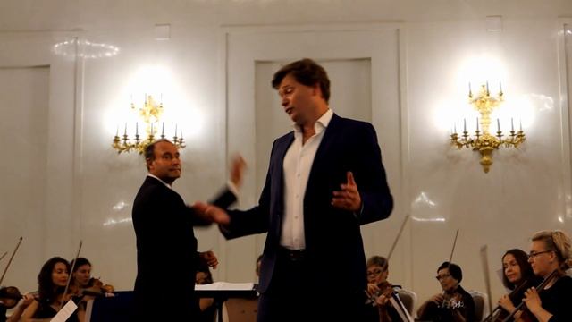 Иван Викулов "Ария Маркиза" из комической оперы Робера Планкет "Корневильские Колокола" Москонцерт смотреть онлайн