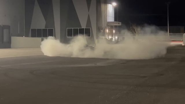 Turning My Car Into A Drift Truck !! смотреть онлайн