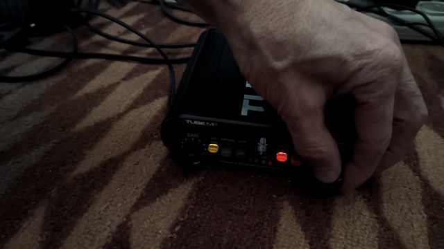 Проверка микрофона AKG и предусилителя смотреть онлайн