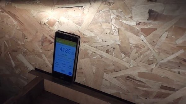 Philips Vision H4 +30%. Одинаковые упаковки и разные лампы. Где подделка?