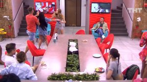 Дом-2: Милена набросилась на Пингвинову